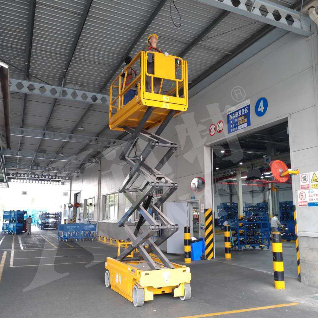 剪叉式高空作業(yè)平臺 剪叉式高空作業(yè)平臺